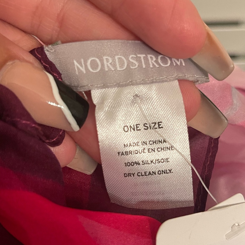 100% Silk Nordstrom‎ Women’s Pink Scarf New with tags - Picture 3 of 5